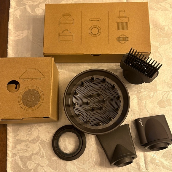 Dyson Accessories - NEW  5 piece Professional DYSON blow  drying   attachments 💇🏼‍♀️